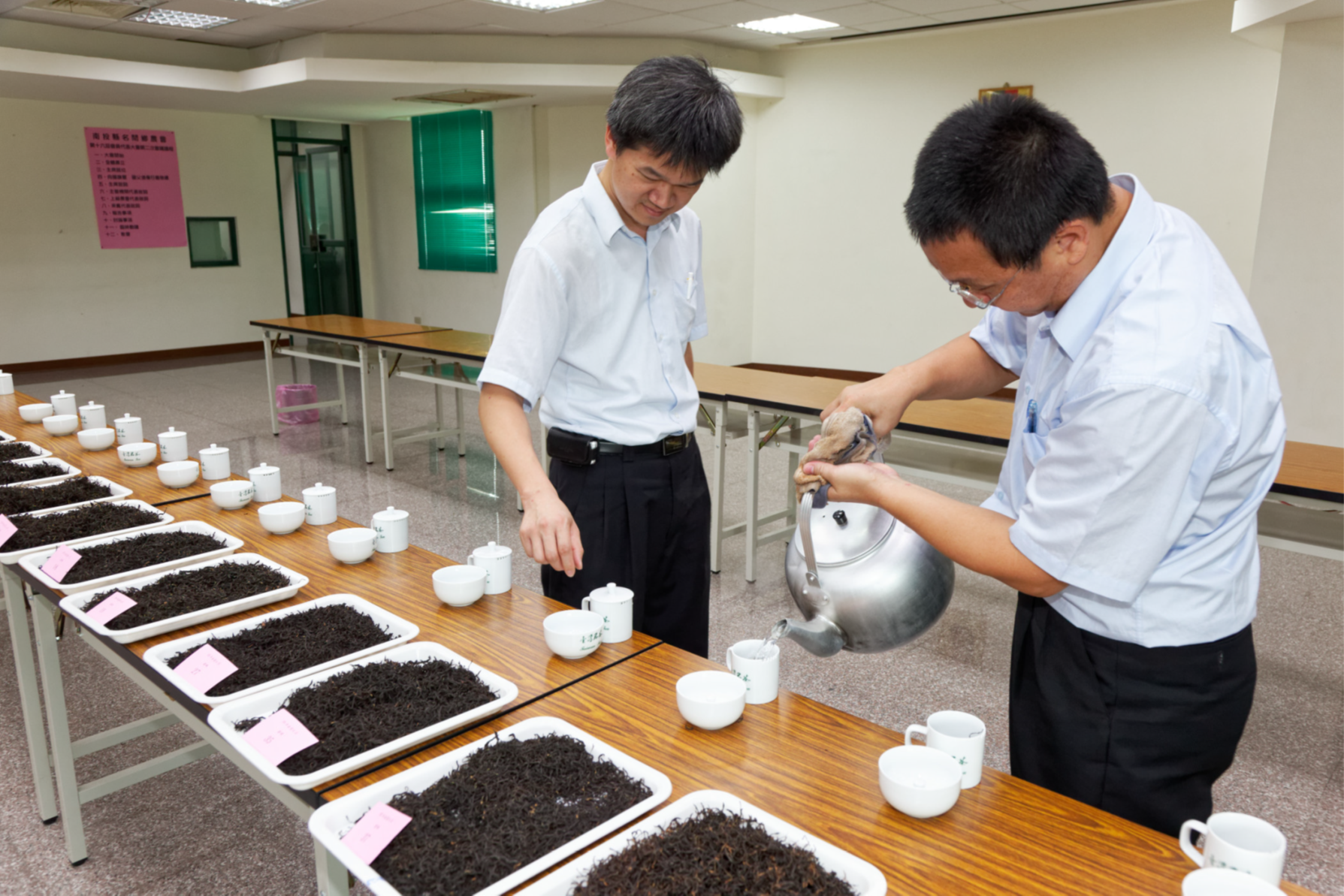 Die Endprodukte werden miteinander verglichen und bewertet